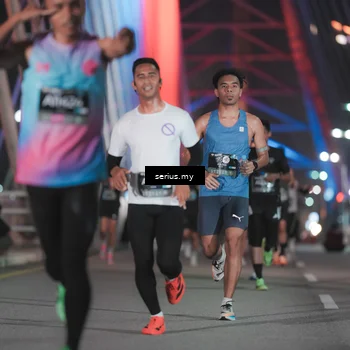 Runner Photo 6240736