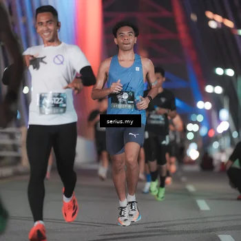 Runner Photo 6240737