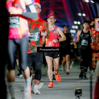 Runner Photo 6240793