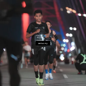 Runner Photo 6240795
