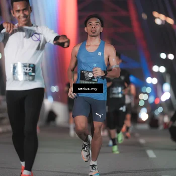 Runner Photo 6240810