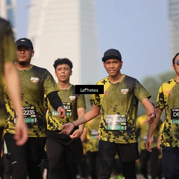 Runner Photo 6240830