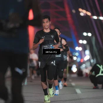 Runner Photo 6240840