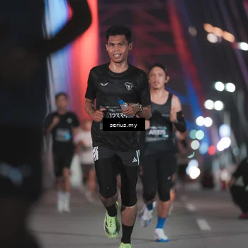 Runner Photo 6240841
