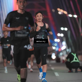 Runner Photo 6240856