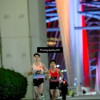 Runner Photo 6240874