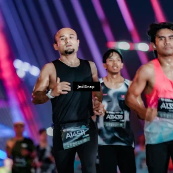 Runner Photo 6240983