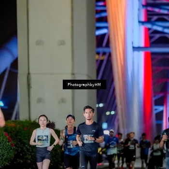 Runner Photo 6240996