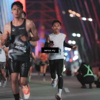 Runner Photo 6240998