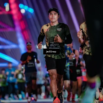 Runner Photo 6241023