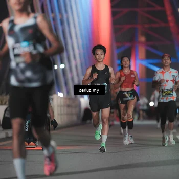 Runner Photo 6241043