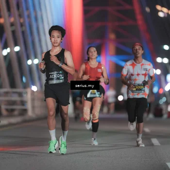 Runner Photo 6241117