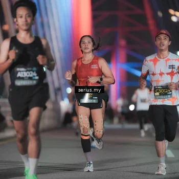 Runner Photo 6241153