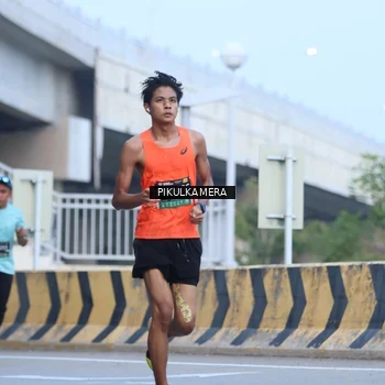 Runner Photo 6241154