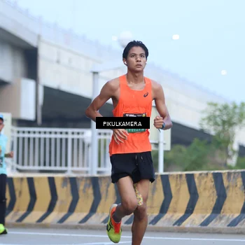 Runner Photo 6241163