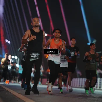 Runner Photo 6241180