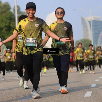 Runner Photo 6241196