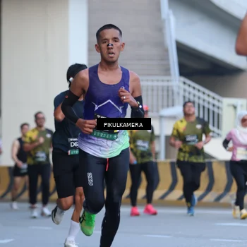 Runner Photo 6241240