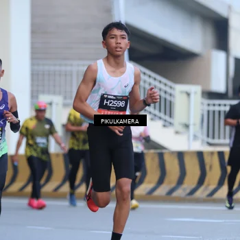 Runner Photo 6241245