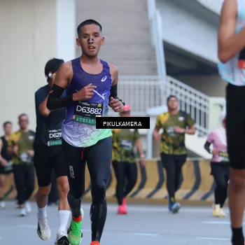 Runner Photo 6241254