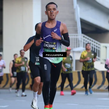 Runner Photo 6241260