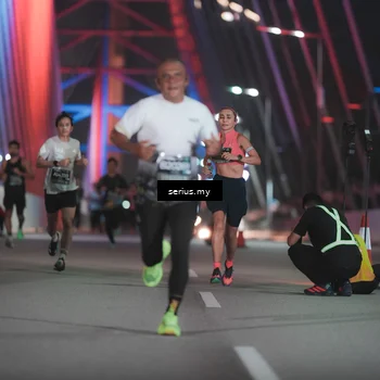 Runner Photo 6241271