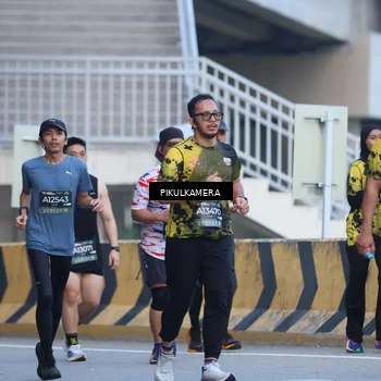 Runner Photo 6241282