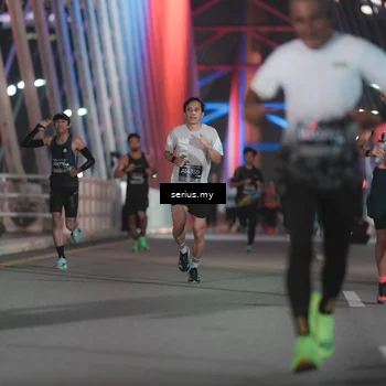 Runner Photo 6241301