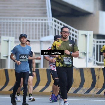 Runner Photo 6241311