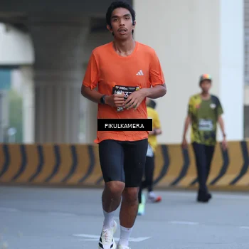 Runner Photo 6241323