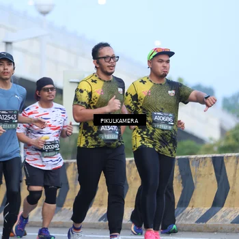 Runner Photo 6241327