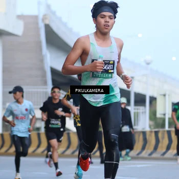 Runner Photo 6241389