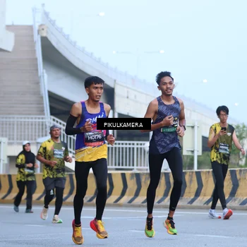 Runner Photo 6241414