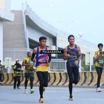 Runner Photo 6241422