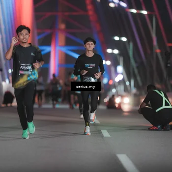 Runner Photo 6241495