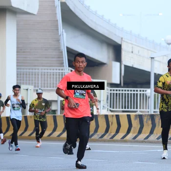Runner Photo 6241601