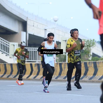 Runner Photo 6241652