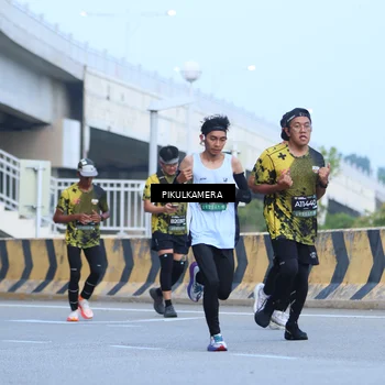 Runner Photo 6241682