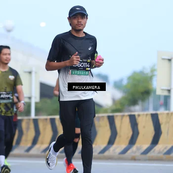 Runner Photo 6241815