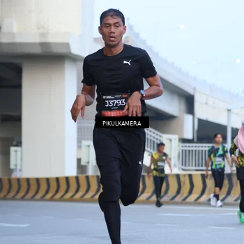 Runner Photo 6241841