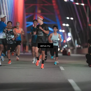 Runner Photo 6241950
