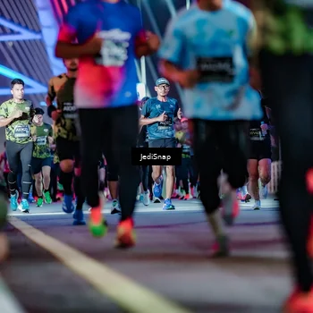 Runner Photo 6242032