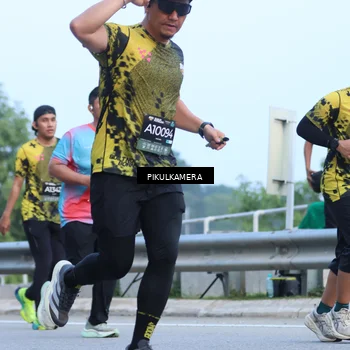 Runner Photo 6242034