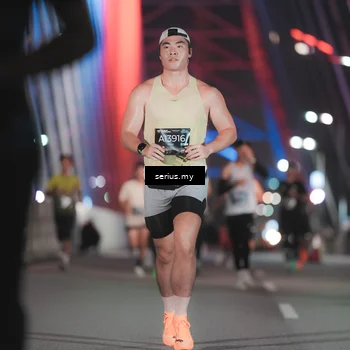 Runner Photo 6242044