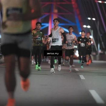 Runner Photo 6242052