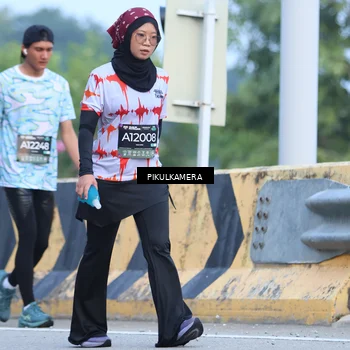 Runner Photo 6242068