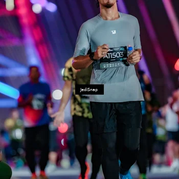 Runner Photo 6242072