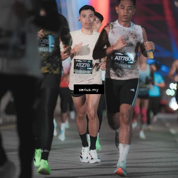 Runner Photo 6242109