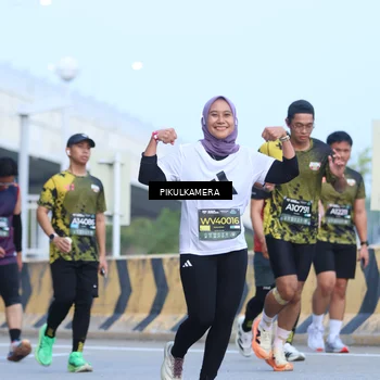 Runner Photo 6242126