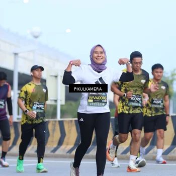 Runner Photo 6242130